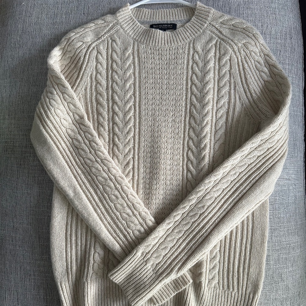 Banana Republic Italian Yarn Sweater, Size Small